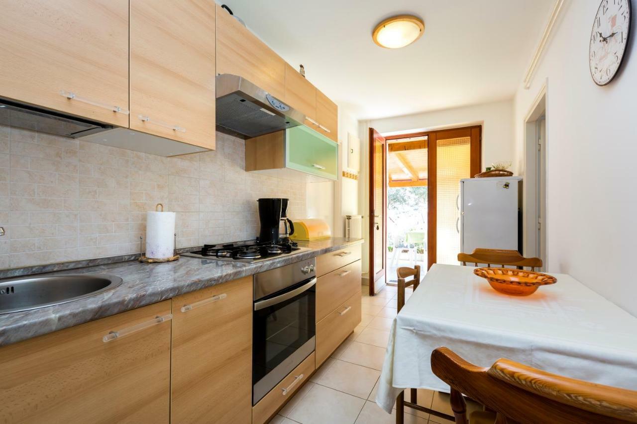 Apartment Marija Mali Lošinj Esterno foto